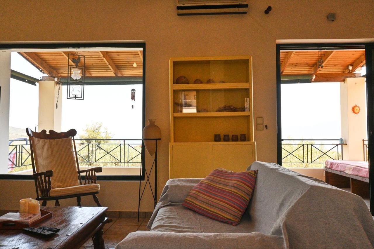 Pavlos' Cottage With Beach View Kórfos Exterior foto
